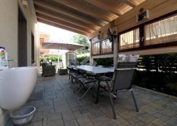 Villa Viale Radici in MOnte, Sassuolo - foto 2