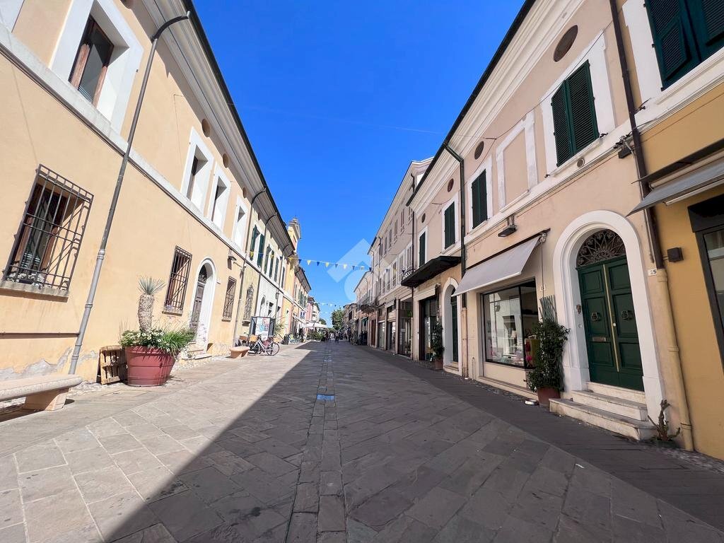 Deposito via Corso Giuseppe Mazzini, Cervia - foto 1