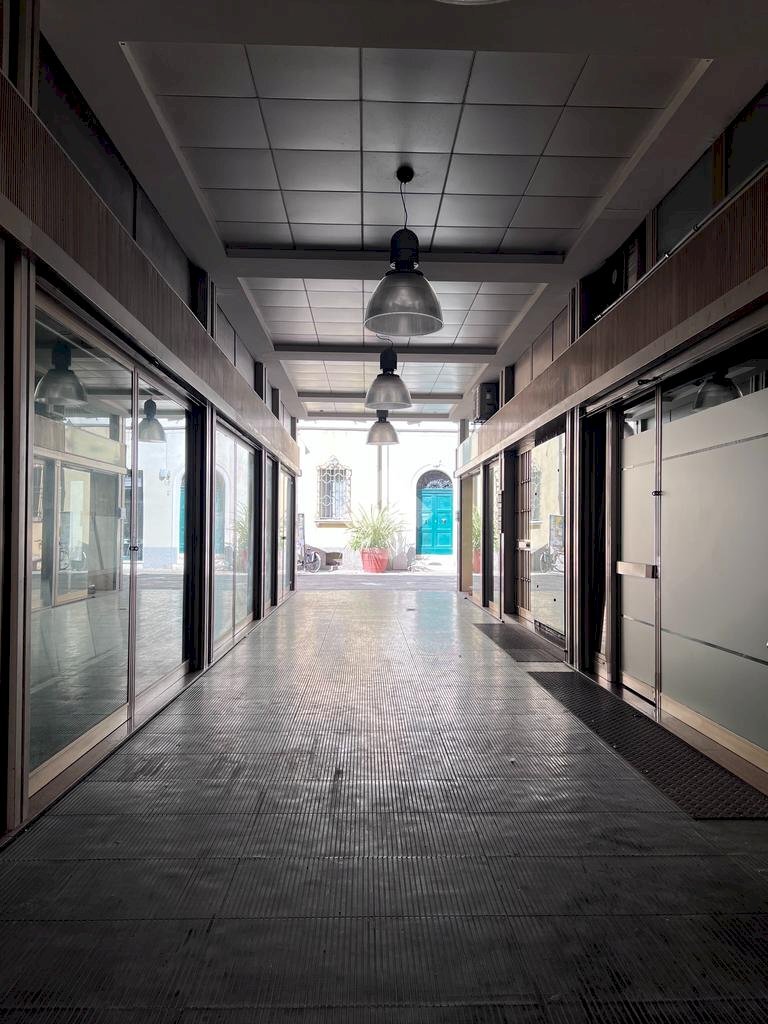 Deposito via Corso Giuseppe Mazzini, Cervia - foto 2