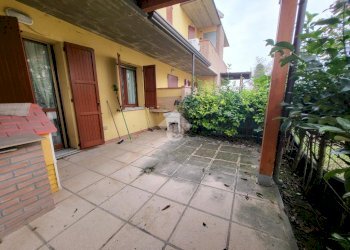 Villa a Schiera Largo delle Nazioni, Russi - foto 36