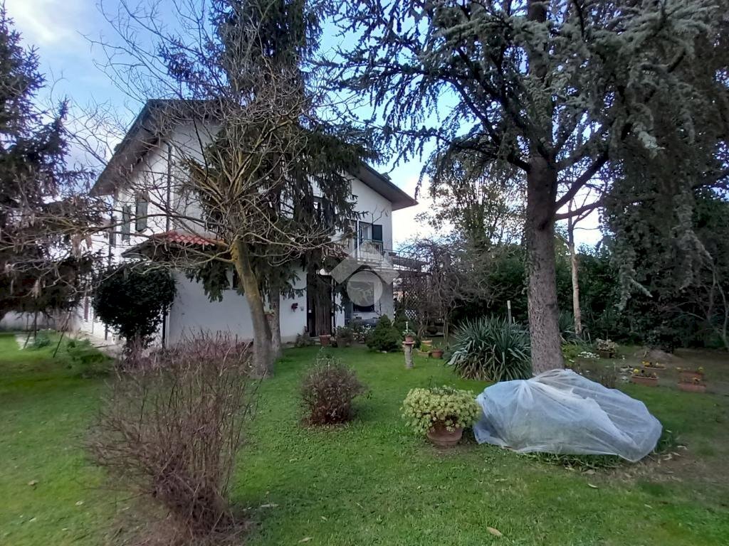 Casa indipendente Via Achille Grandi, Russi - foto 1