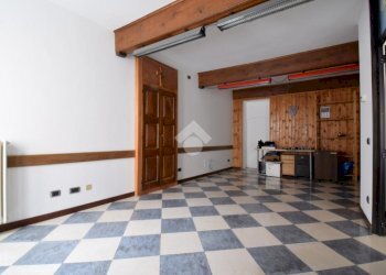 Two-room apartment Via Emilio Chanoux, Chatillon - photo 3