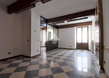 Two-room apartment Via Emilio Chanoux, Chatillon - photo 2