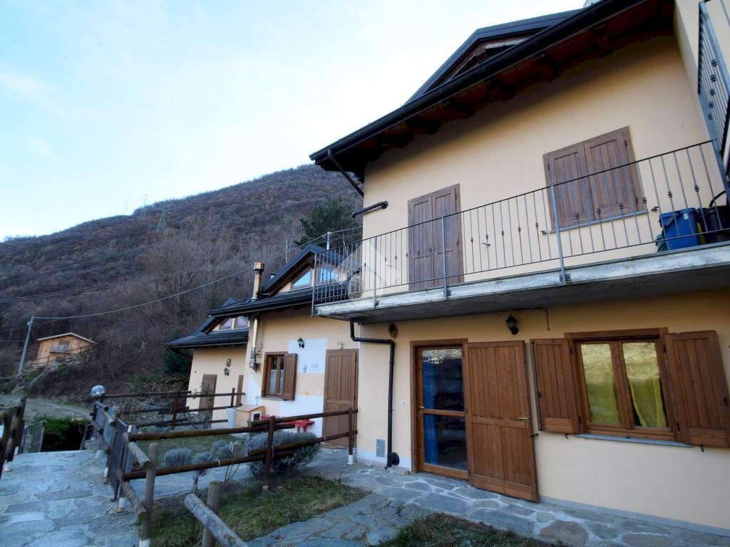 Two-room apartment Località Torin, Pontey - photo 1