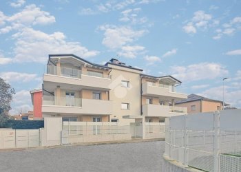 Four-room apartment Via Guglielmo Marconi, Cassano d'Adda - photo 1