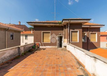Villa Via Giuseppe Garibaldi, Lainate - photo 11