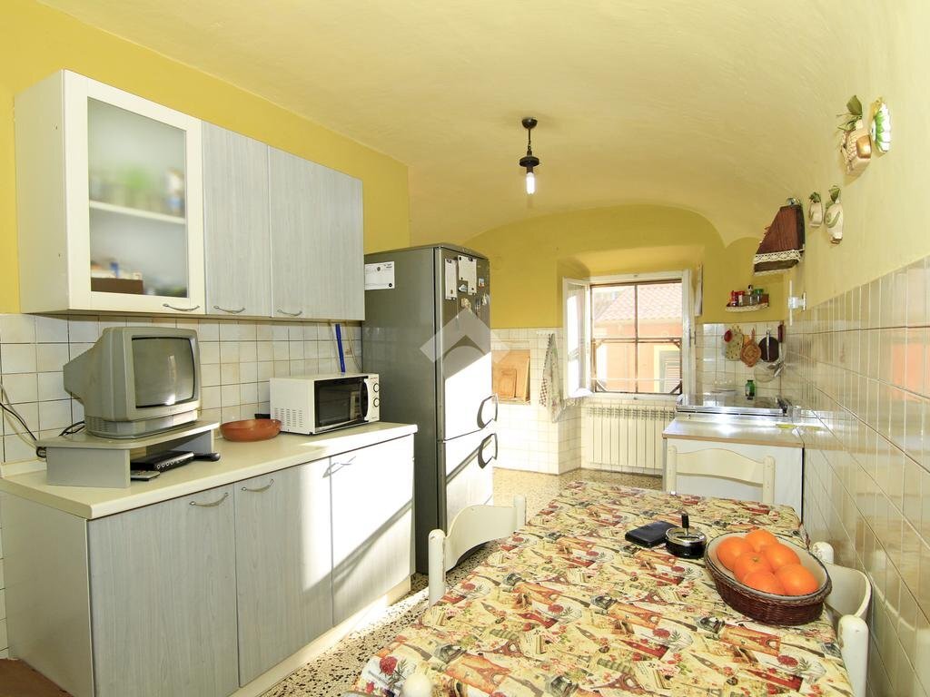 Appartamento via garibaldi, Gavi - foto 1