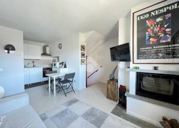 Three-room apartment Via Larici, Sauze di Cesana - photo 1