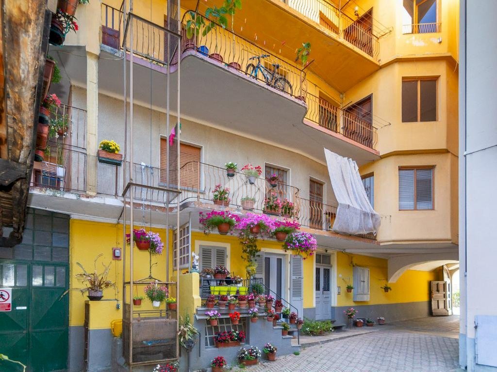 Three-room apartment Via Repubblica, Torre Pellice - photo 2