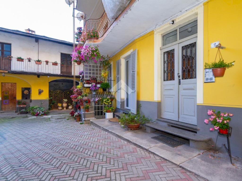 Three-room apartment Via Repubblica, Torre Pellice - photo 1