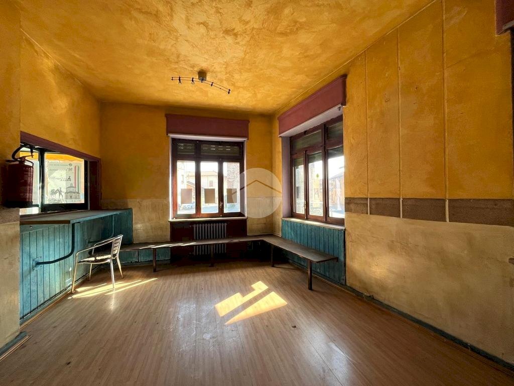 Independent house Piazza G. Marconi, Benna - photo 1