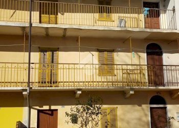 Rustic via orgoglia, Borgo Ticino - photo 1