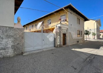 Rustico Via massimo d'azeglio, Bianzè - foto 1