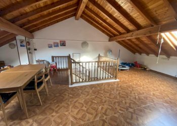 Appartamento Via roma, Montoggio - foto 1