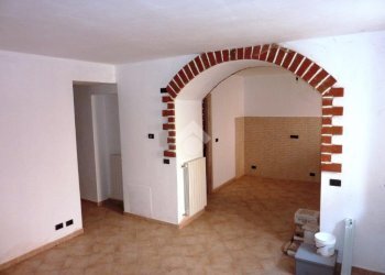 Quadrilocale Via Matteo Pozzo, Mezzanego - foto 3