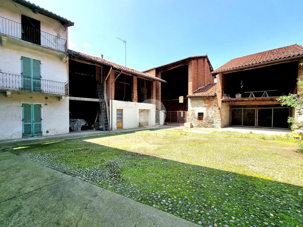 Semi-detached house Via Ivrea, Candia Canavese - photo 1