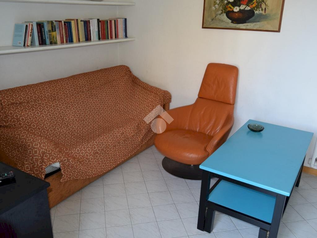 Three-room apartment Corso Colombo, Rapallo - photo 1