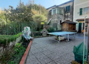 Villa a Schiera via cremeno, Genova (zona Bolzaneto) - foto 10