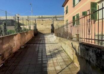 Villa a Schiera via cremeno, Genova (zona Bolzaneto) - foto 20