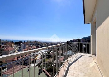 Three-room apartment Via Privata Tetti Rossi, Alassio - photo 6