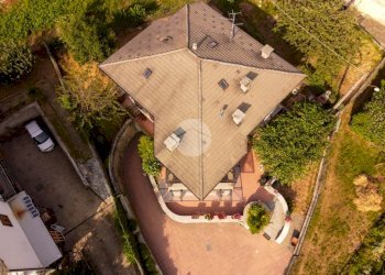 Villa Via perini, Traves - foto 2