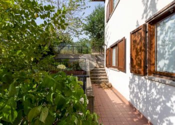 Villa Via perini, Traves - foto 29