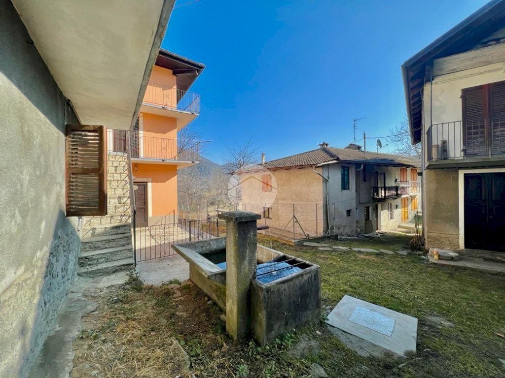 Semi-detached house Frazione Tuberghengo, Viù - photo 1