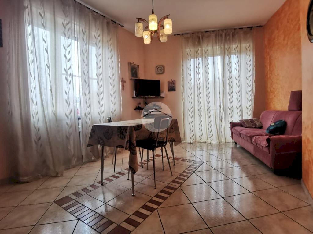 Three-room apartment Via matteotti, Lanzo Torinese - photo 2