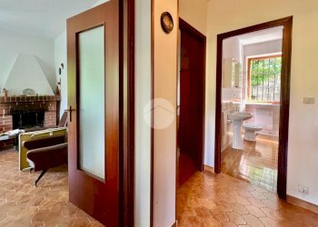 Three-room apartment Frazione Lusiana, Traves - photo 18