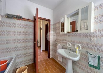 Three-room apartment Frazione Lusiana, Traves - photo 19