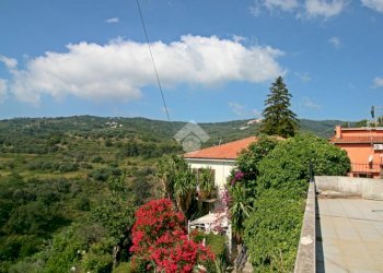 Two-room apartment Regione Avreghi, Cipressa - photo 12