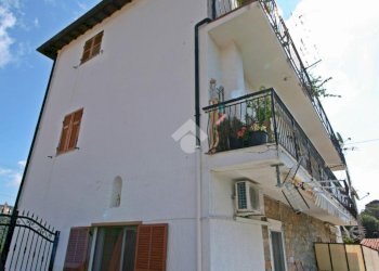 Two-room apartment Regione Avreghi, Cipressa - photo 13