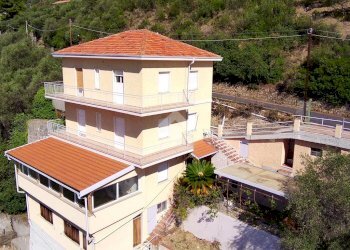 Casa indipendente Strada Sen. E. Marsaglia, Sanremo - foto 13