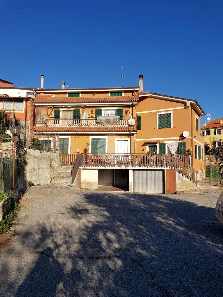 Two-room apartment via Della Chiesa, Diano Arentino - photo 2