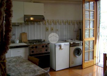 Two-room apartment via Della Chiesa, Diano Arentino - photo 4