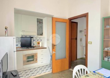 Two-room apartment Via degli Oleandri, Diano Marina - photo 9
