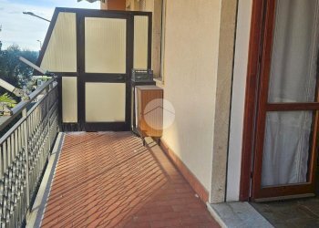 Two-room apartment Via degli Oleandri, Diano Marina - photo 11