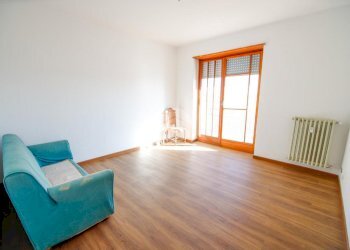 Quadrilocale Via alla Stazione, Salassa - foto 1