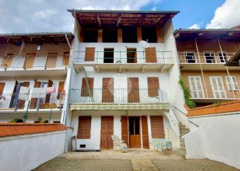 Semi-detached house Vicolo Chioso, Caravino - photo 1