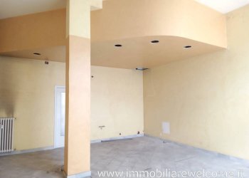 Stanza non arredata - Negozio via San Sebastiano, 77, Parabiago - foto 4