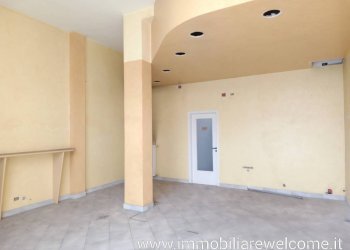 Stanza non arredata - Negozio via San Sebastiano, 77, Parabiago - foto 5