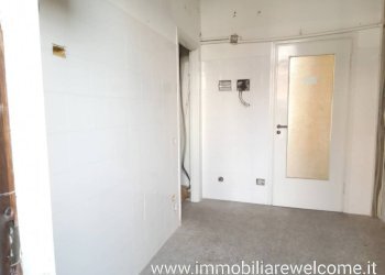 Stanza non arredata - Negozio via San Sebastiano, 77, Parabiago - foto 9