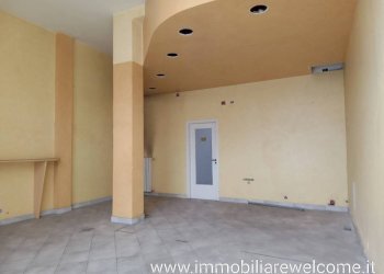 Stanza non arredata - Negozio via San Sebastiano, 77, Parabiago - foto 12