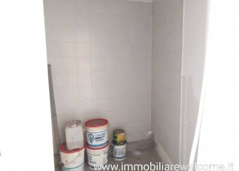 Bagno - Negozio via San Sebastiano, 77, Parabiago - foto 24