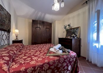 IMG_7713.JPG - Villa Villafranca in Lunigiana - foto 9