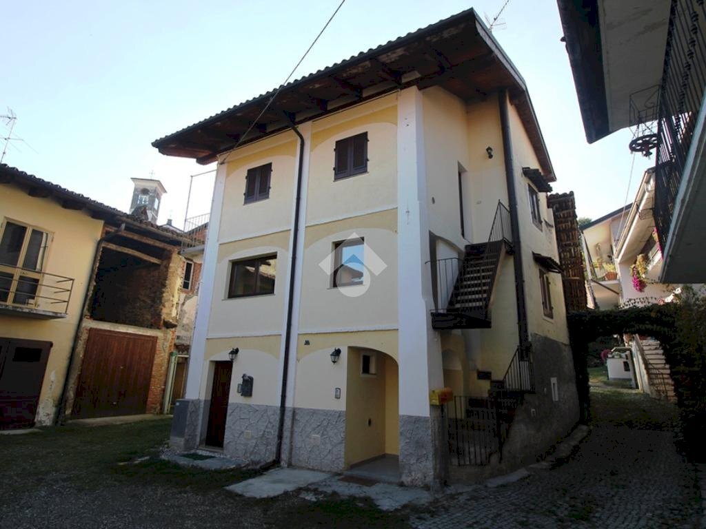 Three-room apartment Via Roma, Parella - photo 1