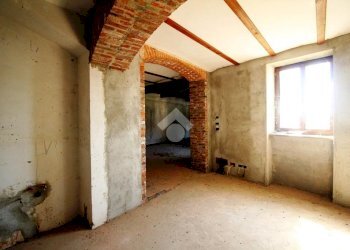 Independent house via delle scuole, Castellamonte - photo 5
