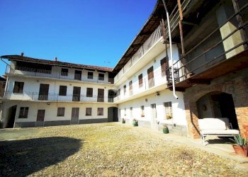 Independent house via delle scuole, Castellamonte - photo 15