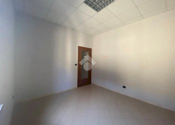 Quadrilocale Via Guglielmo Marconi, Chieri - foto 10