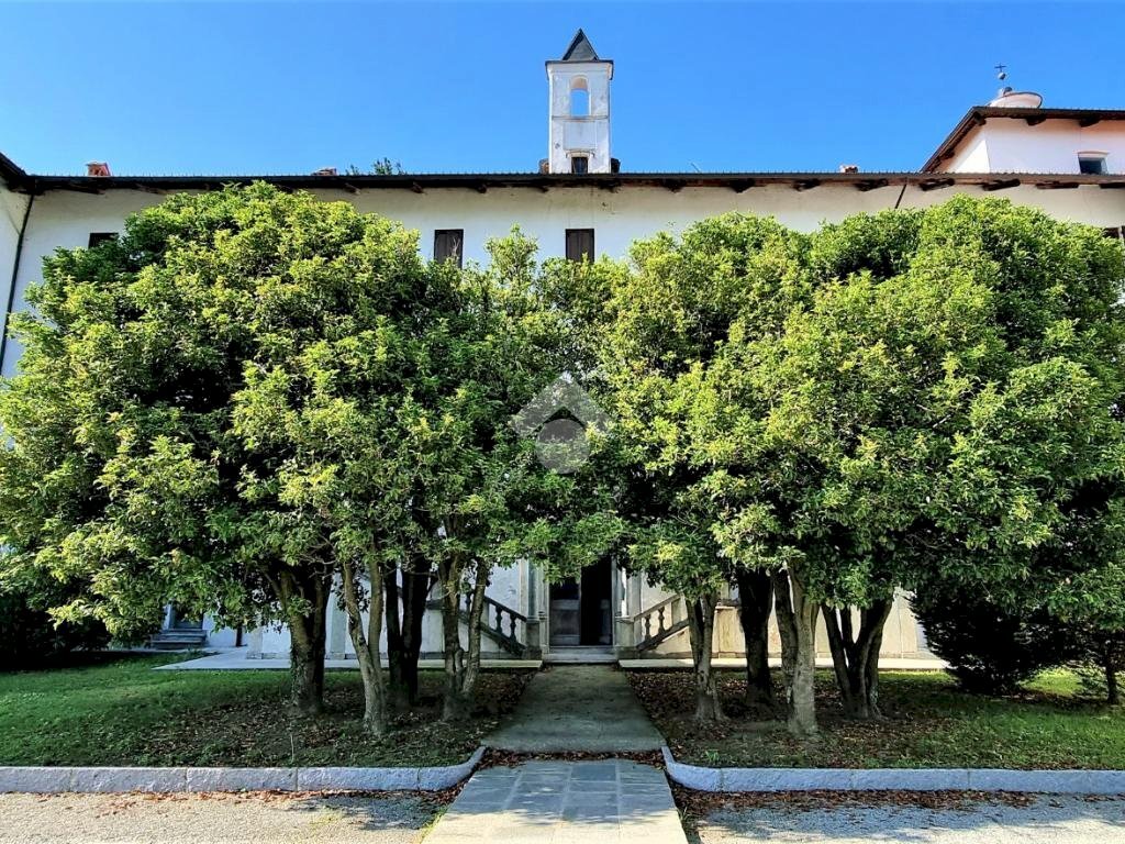 Four-room apartment Strada Broglina, Bollengo - photo 1